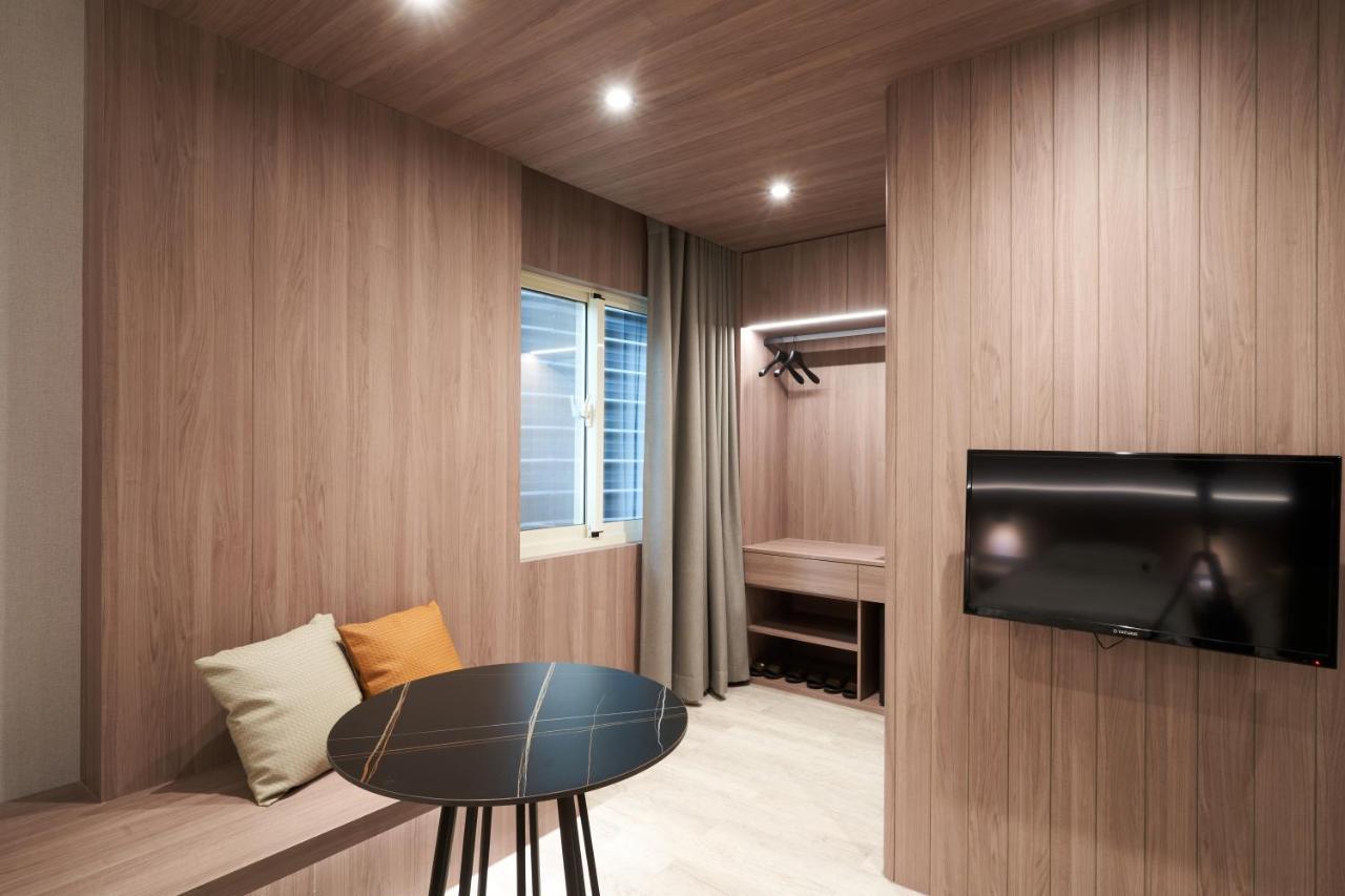 Yung An Business Hotel Dounan Экстерьер фото